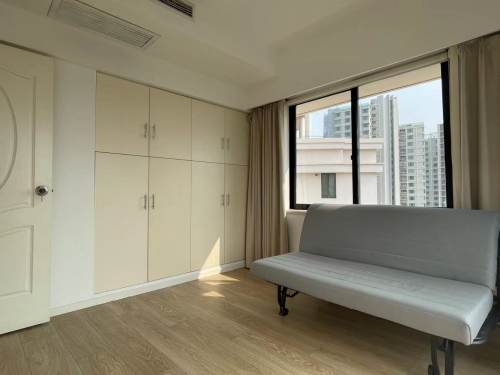 Housing image — Bedroom