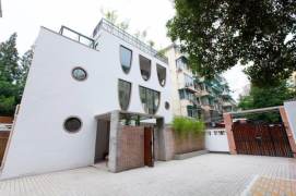 4BR Apartment in Xujiahui with Private Garden (L1/L9/L11)