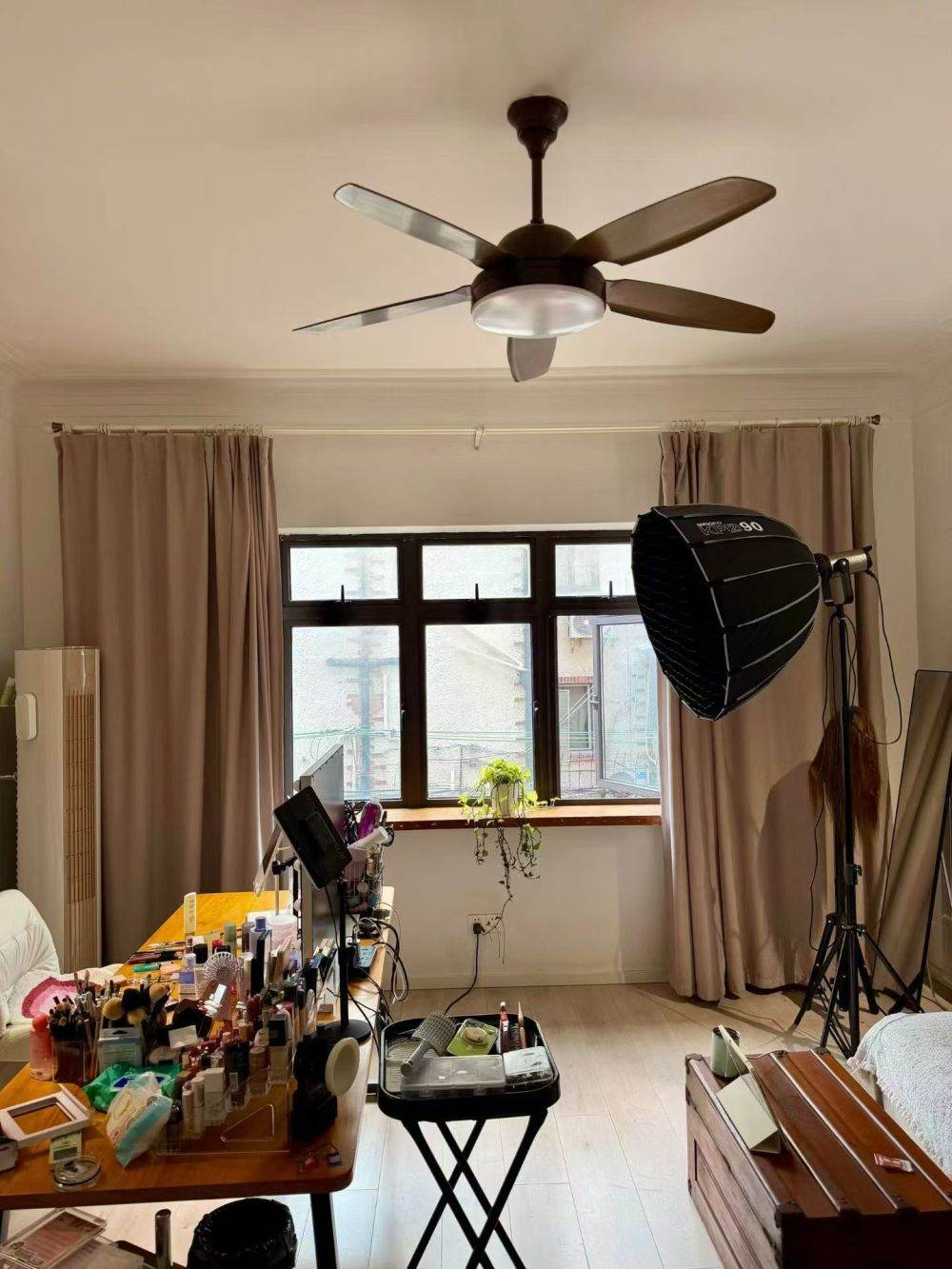 Housing image — Living Room