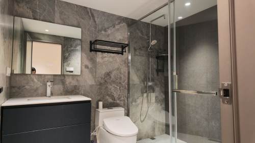 Housing image — Bathroom