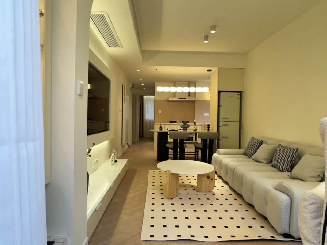 Housing image — Living Room