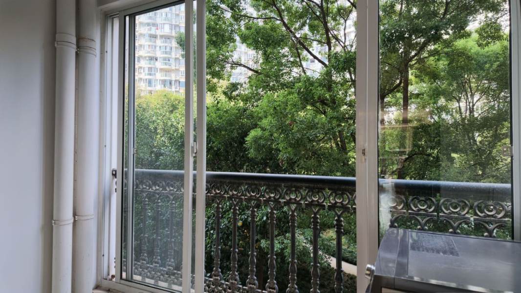 Housing image — Balcony