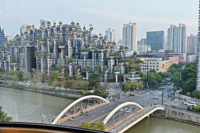 3BR Apartment at Brilliant City with Floor-to-Ceiling Windows (L3/L4)