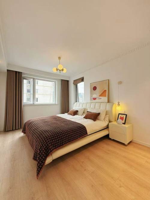Housing image — Bedroom