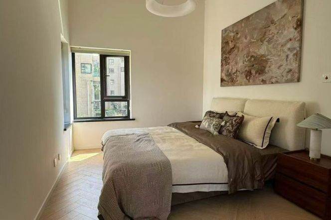 3BR Apartment at Ambassy Court with Terrace (L1/L7/L10)