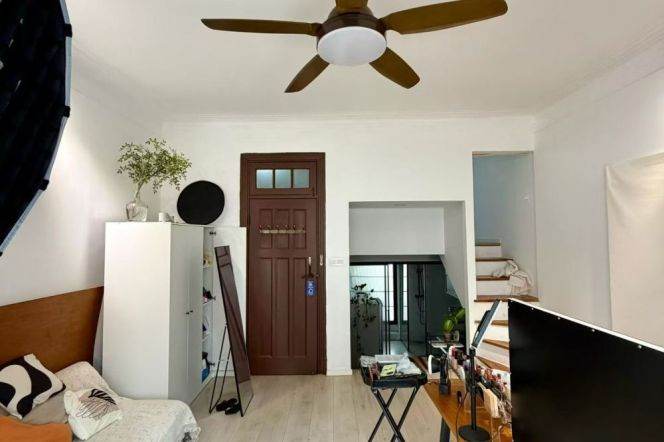 1BR Lane House near Jing'an Temple with Terrace (L2/L7/L14)