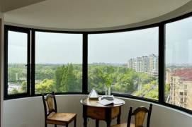 3BR Apartment in Hongqiao CBD (L10)