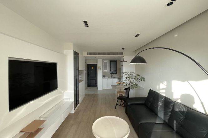 1BR Apartment in Gubei with Outstanding View (L3/L4)