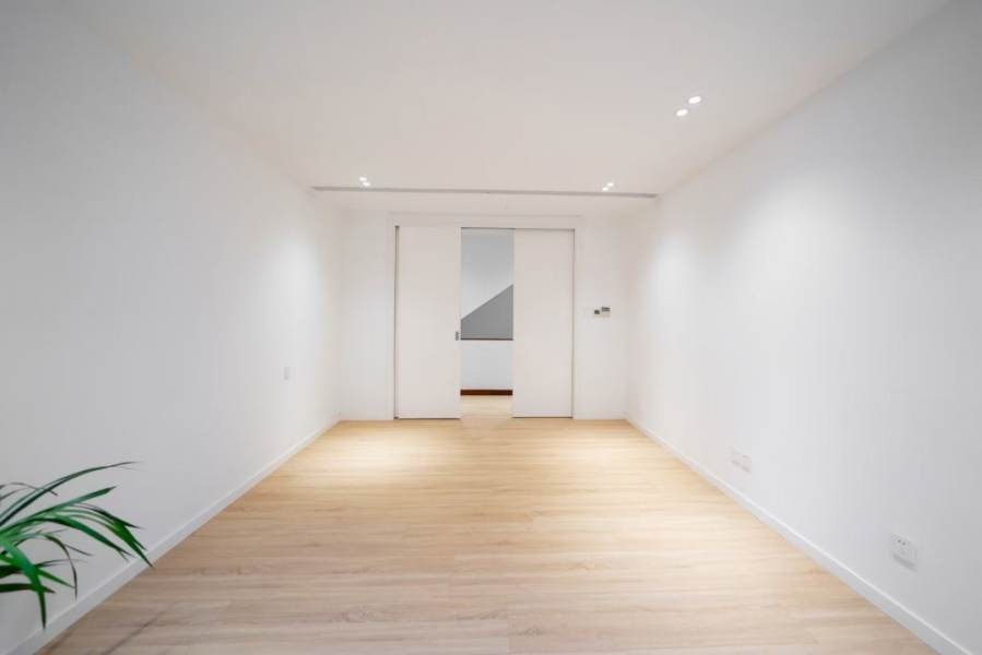 Housing image — Study