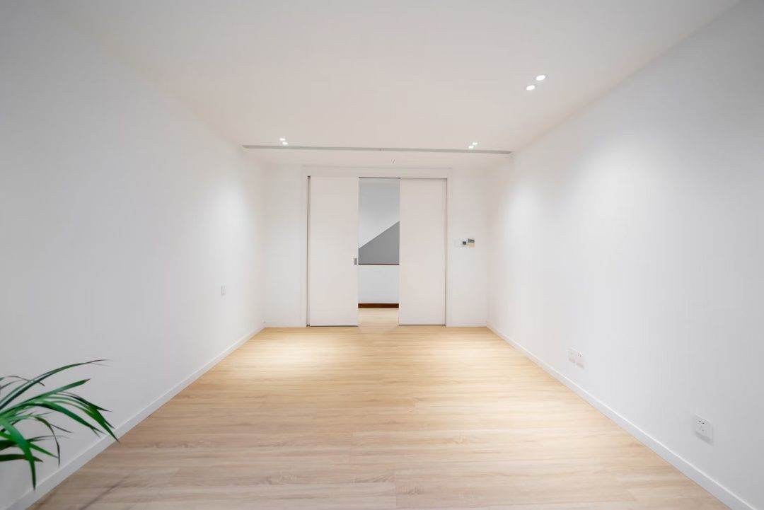 Housing image — Study