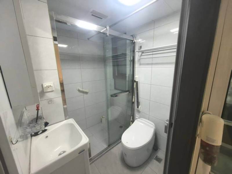 Housing image — Bathroom