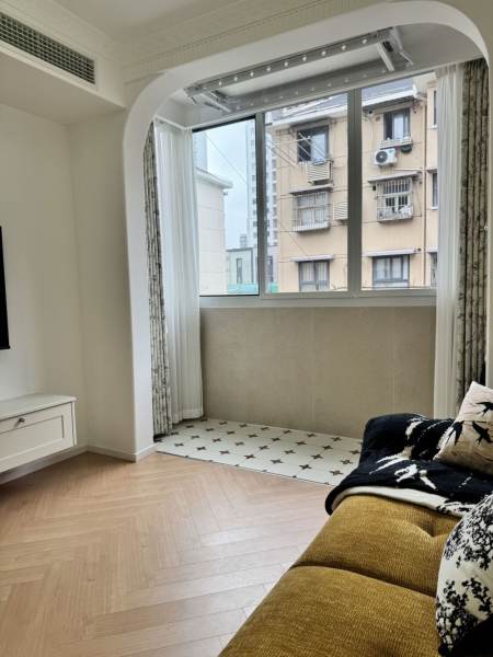 Housing image — Living Room