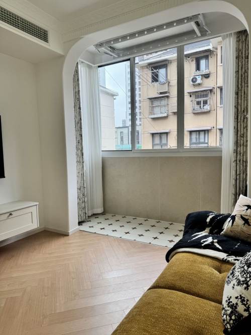 Housing image — Living Room