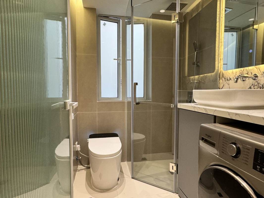 Housing image — Bathroom