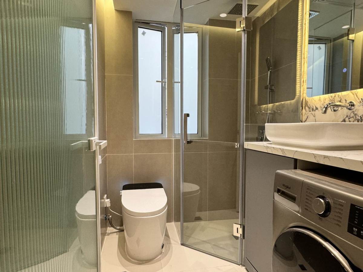 Housing image — Bathroom