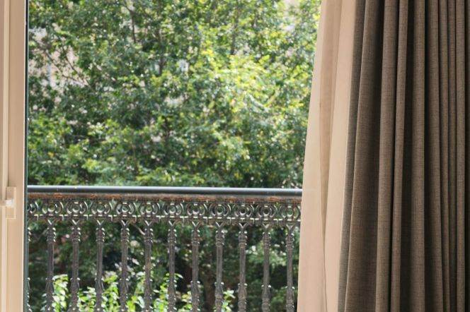 4BR Apartment in Jing'an with Green View