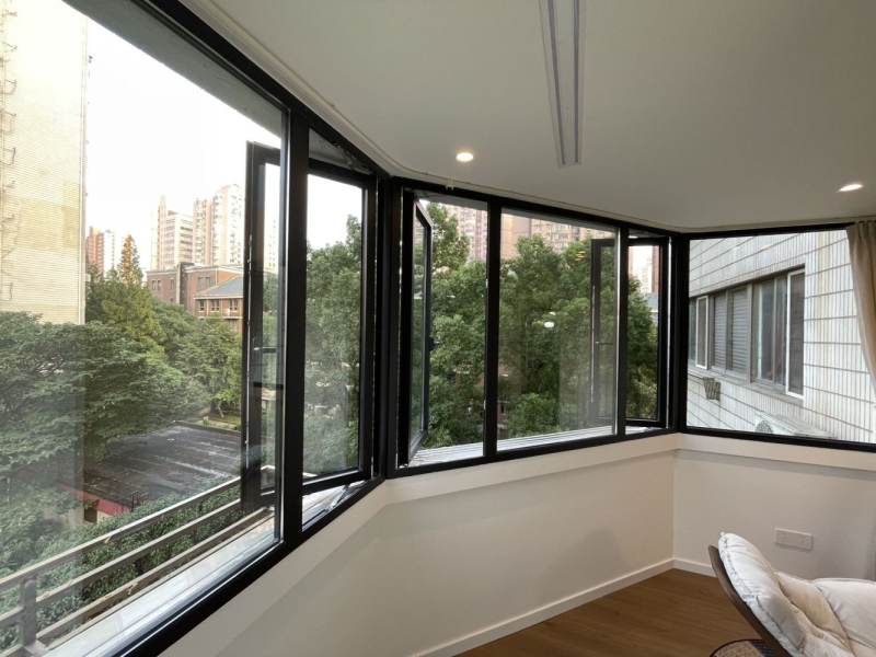 Housing image — Balcony