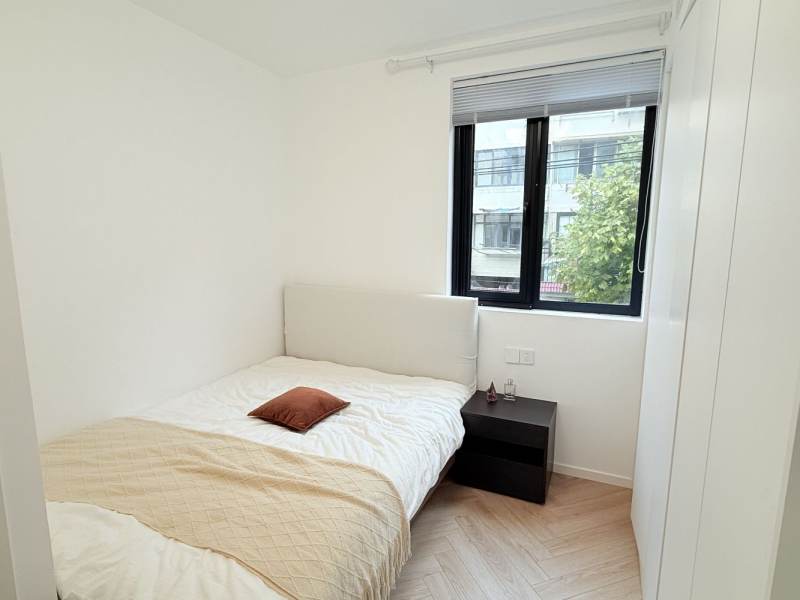 Housing image — Bedroom