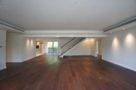 Spacious 4BR Apartment in Old Xuhui (L10/L11)