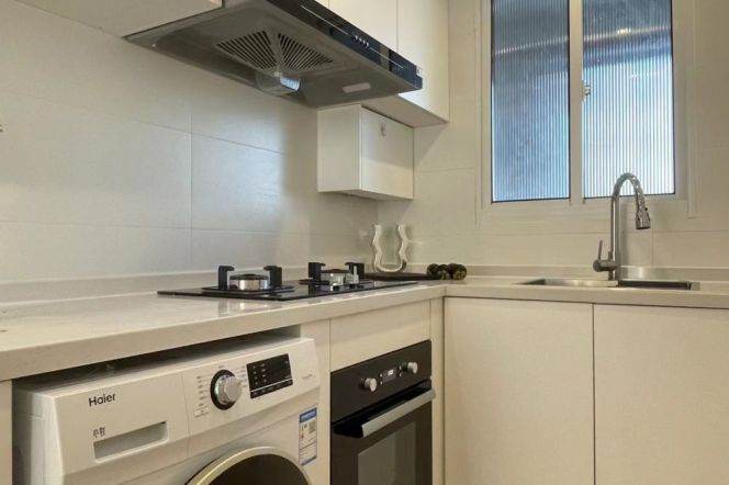Spacious 1BR Apartment at Gaorong Unit