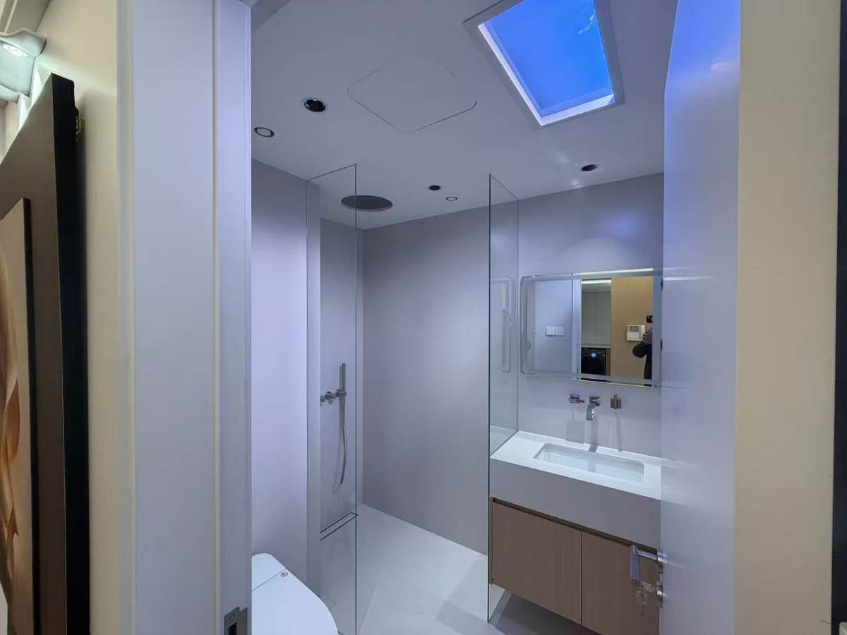 Housing image — Bathroom