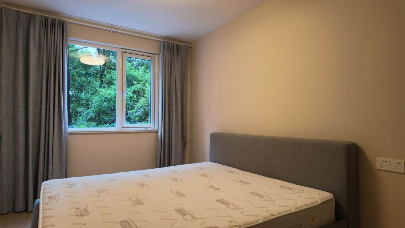 Housing image — Bedroom