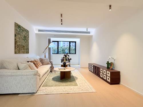 Housing image — Living Room