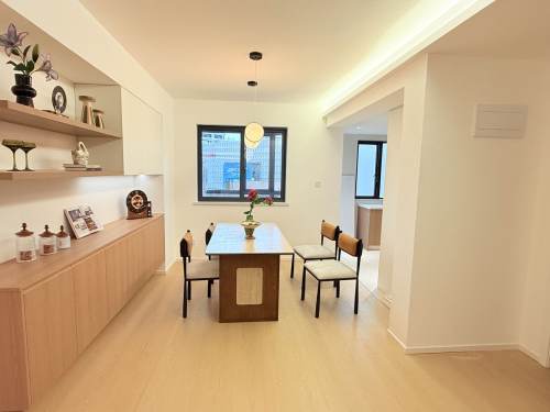 Housing image — Dining Area