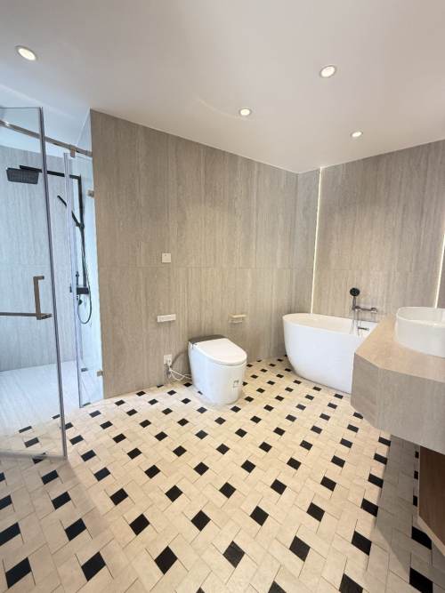 Housing image — Bathroom