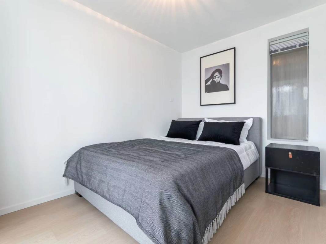 Housing image — Bedroom