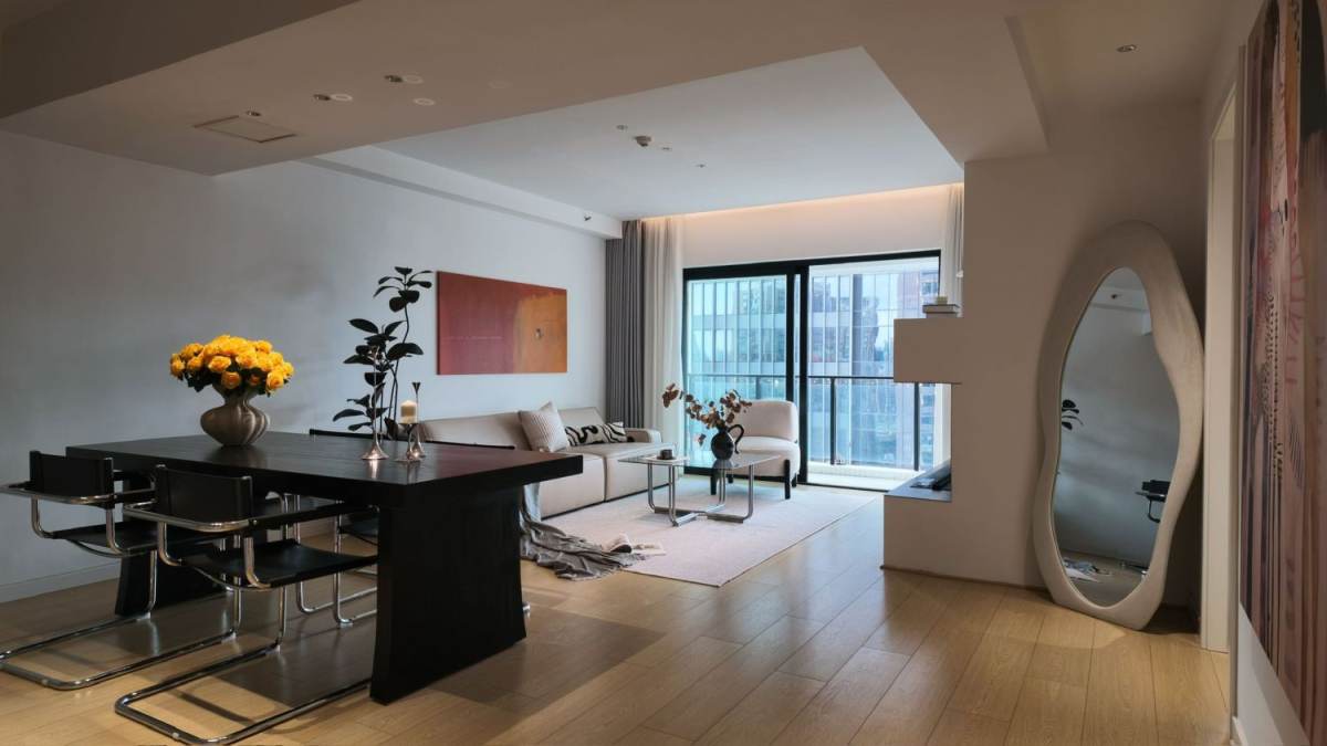 Housing image — Living Room