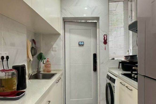 1BR Lane House in Old Xuhui (L10)