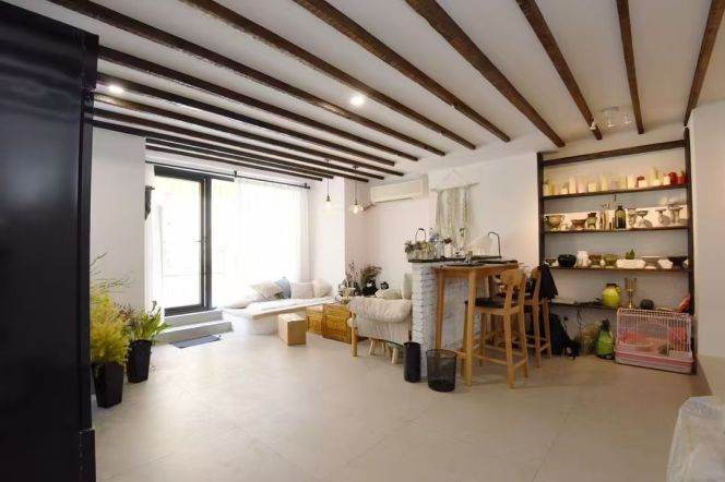 Spacious 1BR Lane House in Old Xuhui (L13)