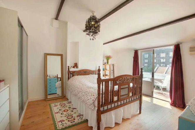 Spacious 2BR Lane House near Jing'an Temple with Terrace (L7)