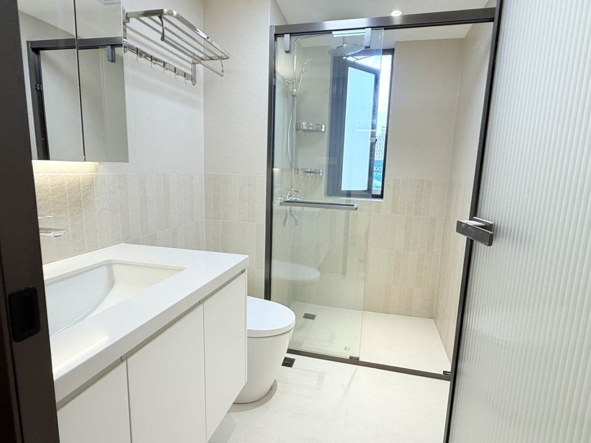 Housing image — Bathroom