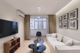 2BR Apartment near Yishan Rd Metro (L9/L15)