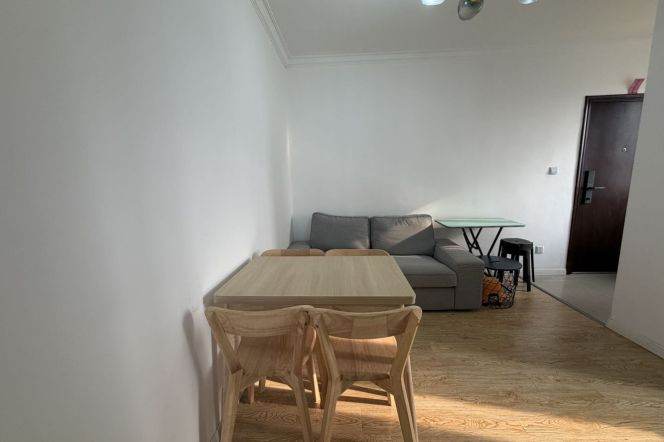 High-Floor 2BR Apartment