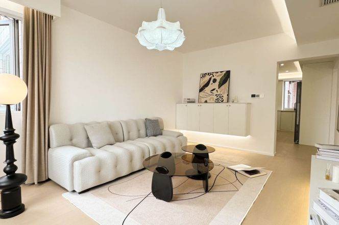 Spacious 2BR Apartment near Madang Rd Metro