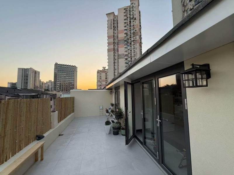 Housing image — Terrace