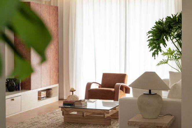 High-Floor 3BR Apartment in Jing'an (L7/L13)