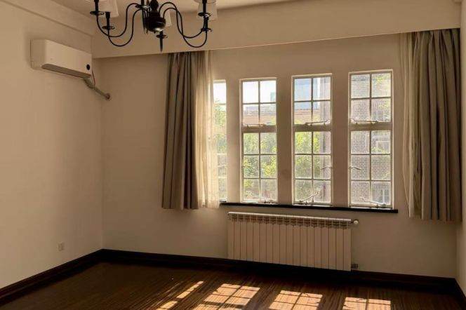 Spacious High-Ceiling 2BR Apartment in Old Xuhui with Green View (L1/L10/L12/L13)