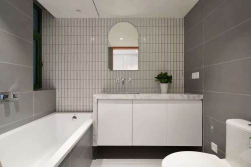 Housing image — Bathroom