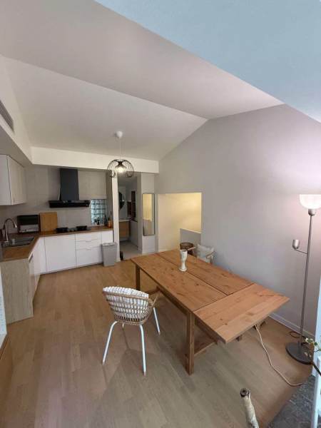 Housing image — Dining Area