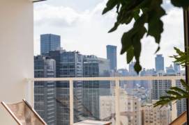High-Floor 3BR Apartment in Jing'an (L7/L13)