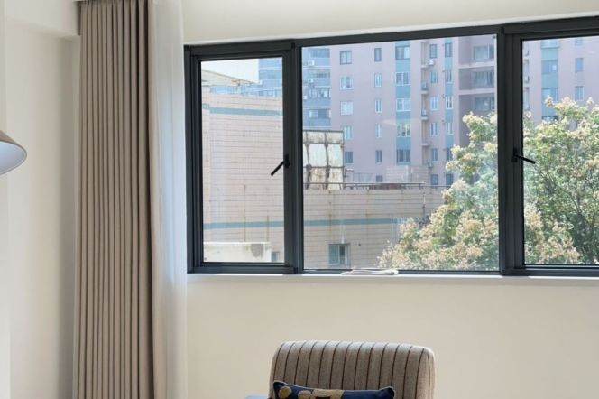 Spacious 2BR Apartment near Yishan Rd Metro (L3/L4/L9)