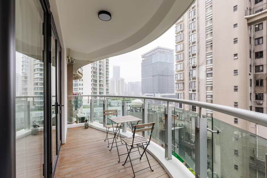 Housing image — Balcony