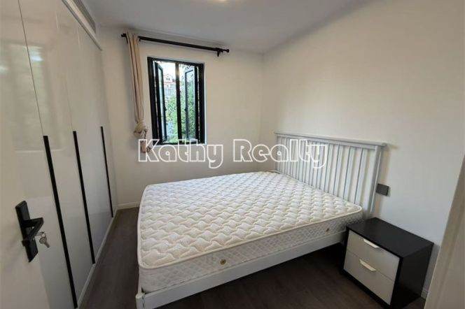 2BR Apartment in Old Xuhui