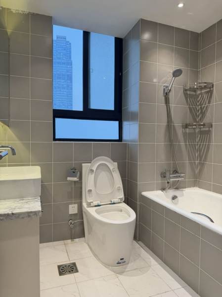 Housing image — Bathroom