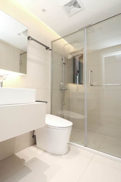 Housing image — Bathroom