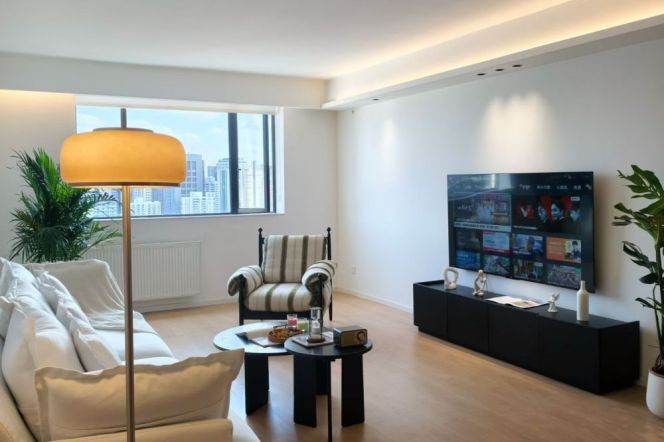 High-Floor 4BR Apartment near Zhongshan Park